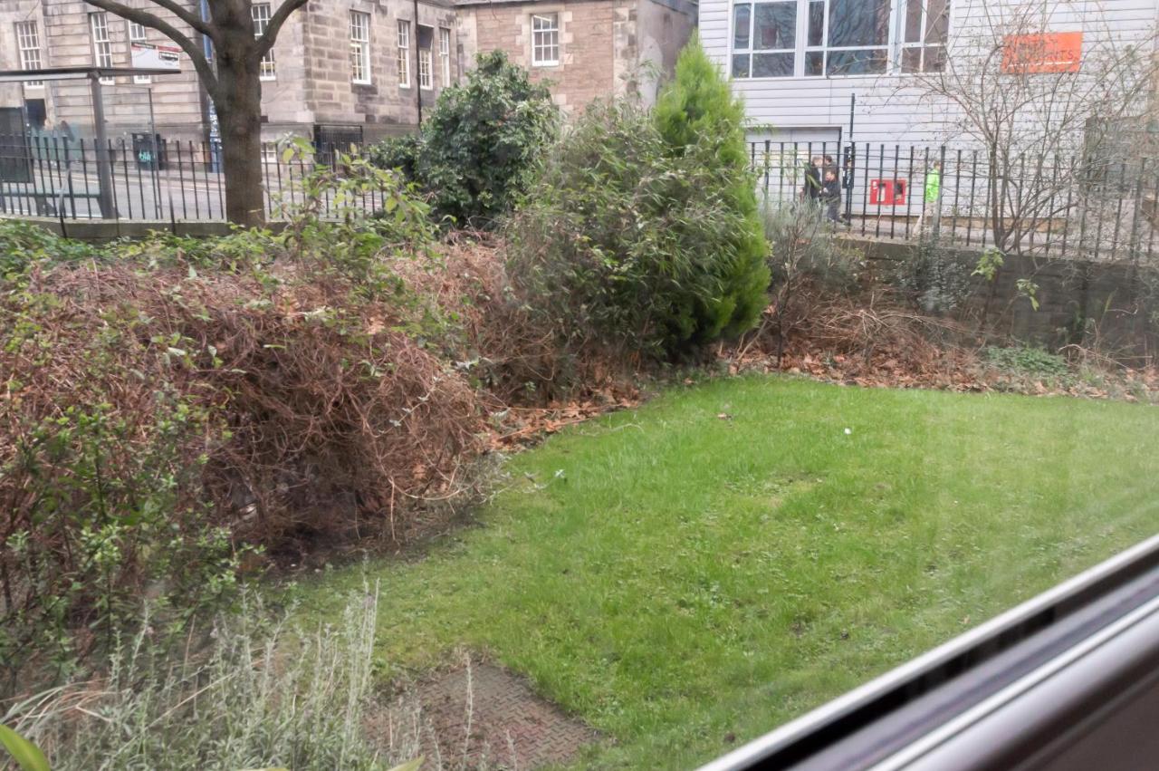 Centre Aishia/sakina Edinburgh
